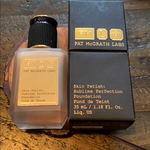 Almost new - Pat McGrath skin fetish foundation